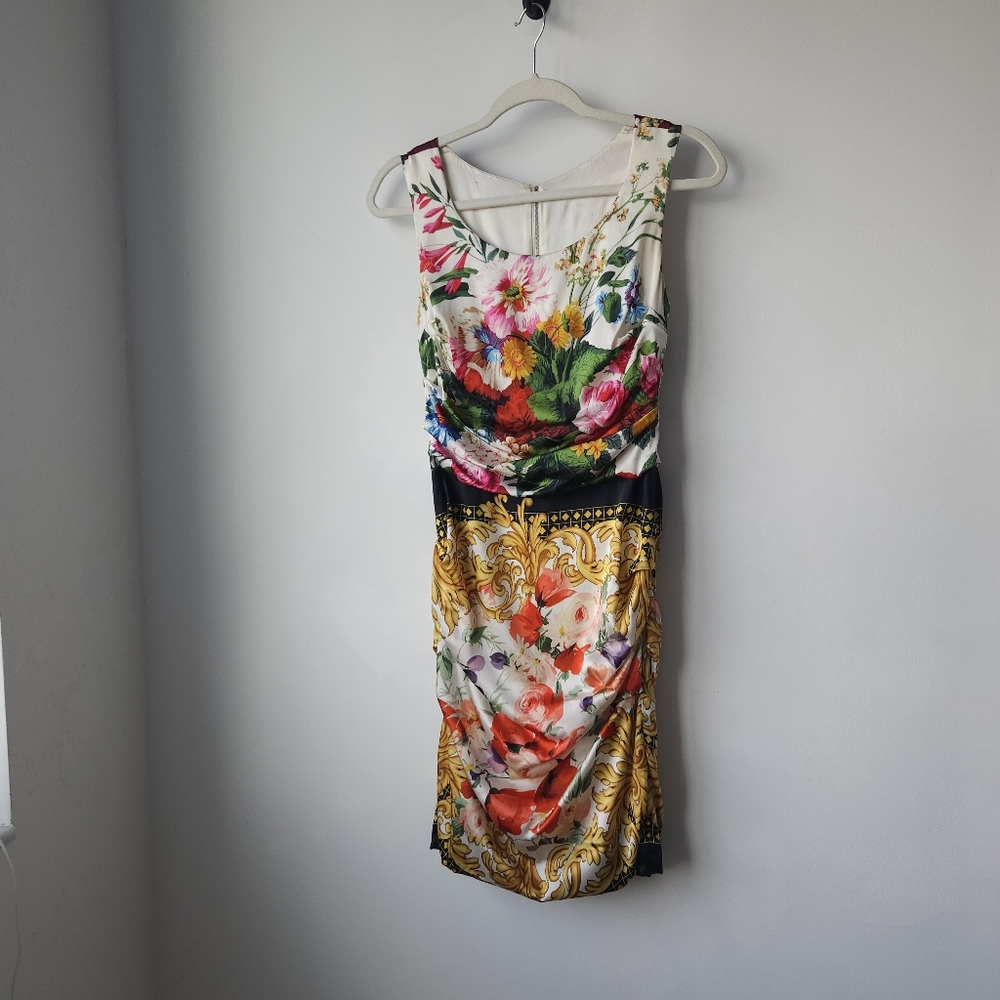 Dolce & Gabbana Silk Floral Bouquet Iconic Sleeveless Rouched Dress - Picture 8 of 15